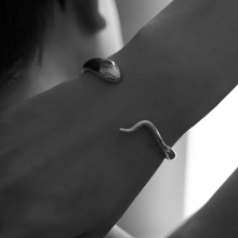 画像をギャラリービューアに読み込む, MIHO MURAKAMI × DANAE "Naga" bangle