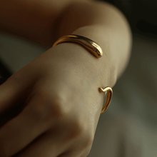 画像をギャラリービューアに読み込む, MIHO MURAKAMI × DANAE "Naga" bangle