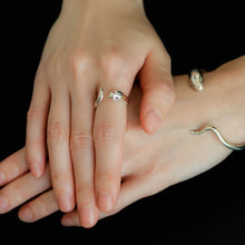 Load image into Gallery viewer, MIHO MURAKAMI × DANAE "Naga" ring
