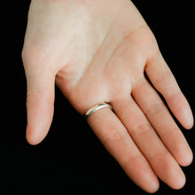 Load image into Gallery viewer, MIHO MURAKAMI × DANAE "Naga" ring
